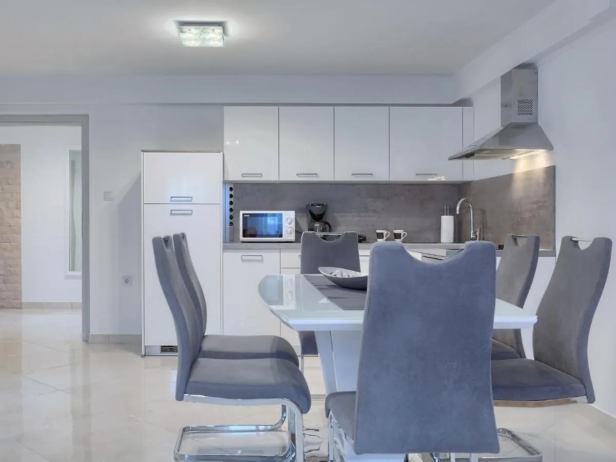 Apartment Meden By Interhome Galižana Croacia