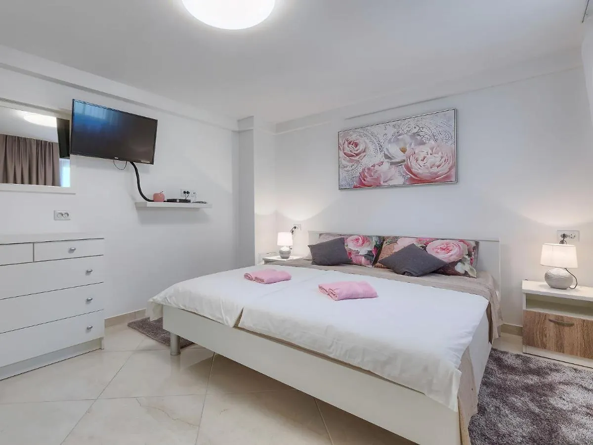 Apartment Meden By Interhome Galizana Croatia
